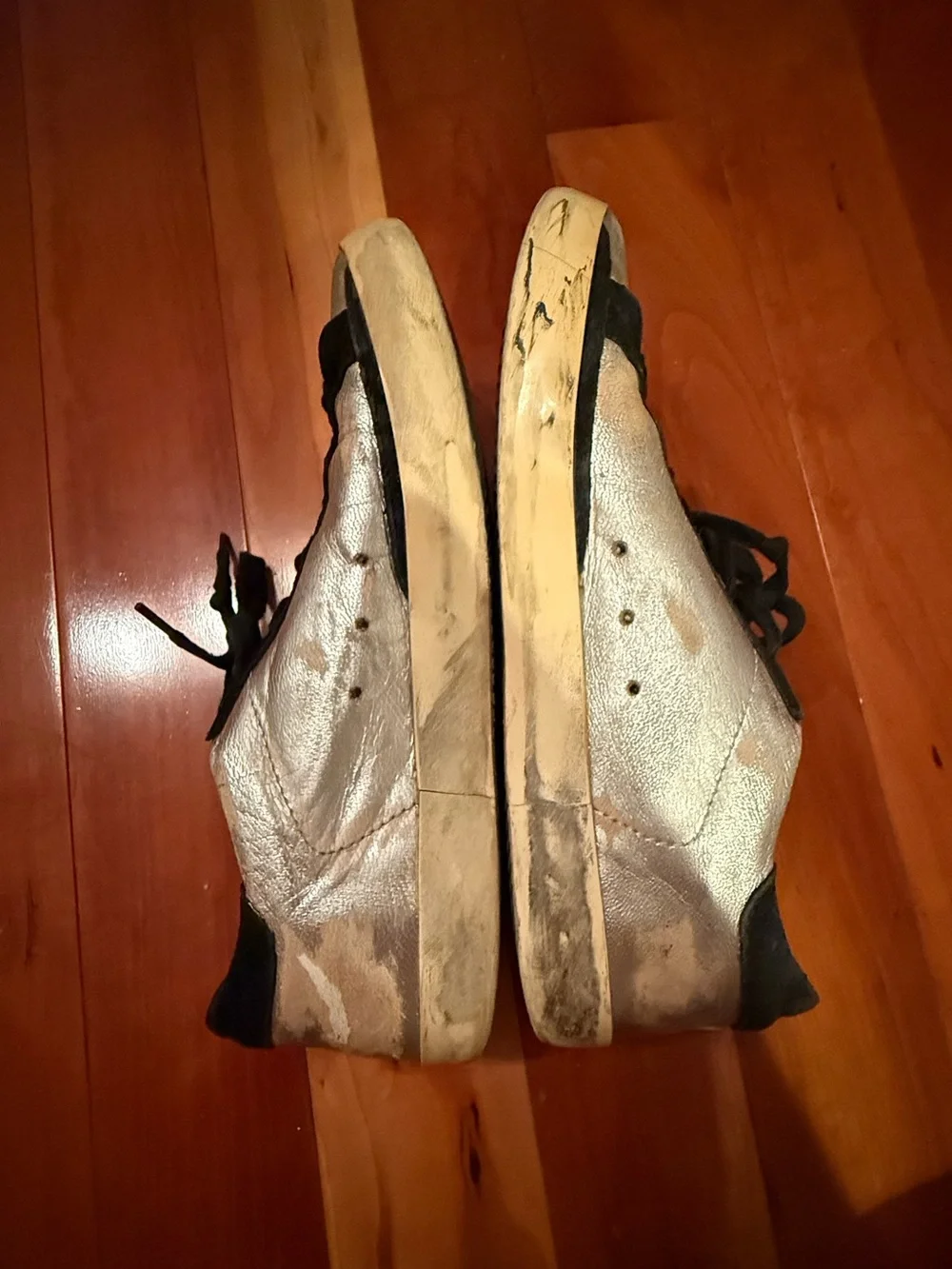 Golden Goose Size 8 Metallic Silver Sneakers with Black Star